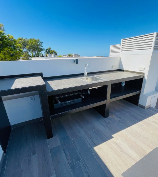 Outdoor Kitchen.jpeg